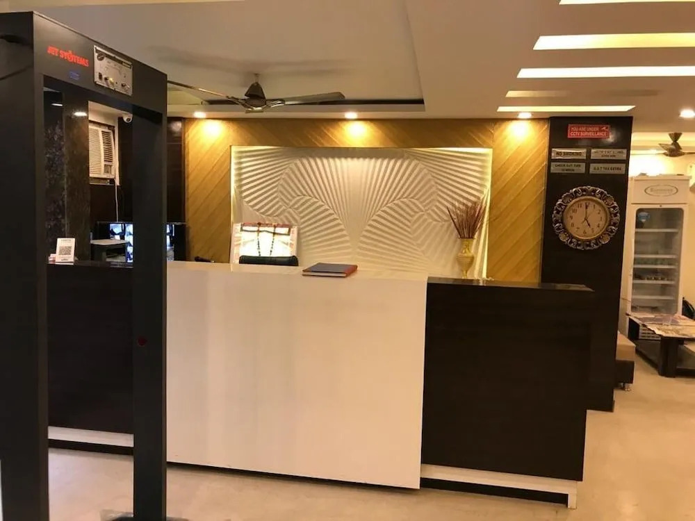ADB Rooms Hotel Olive International
