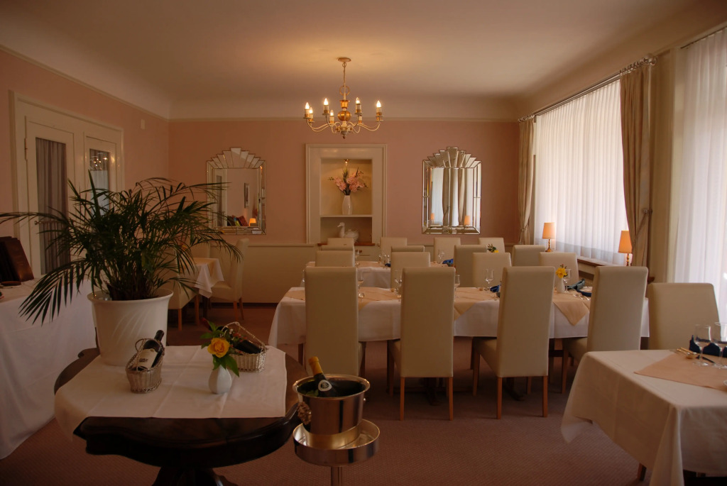 Hotel National by Mountain Hotels