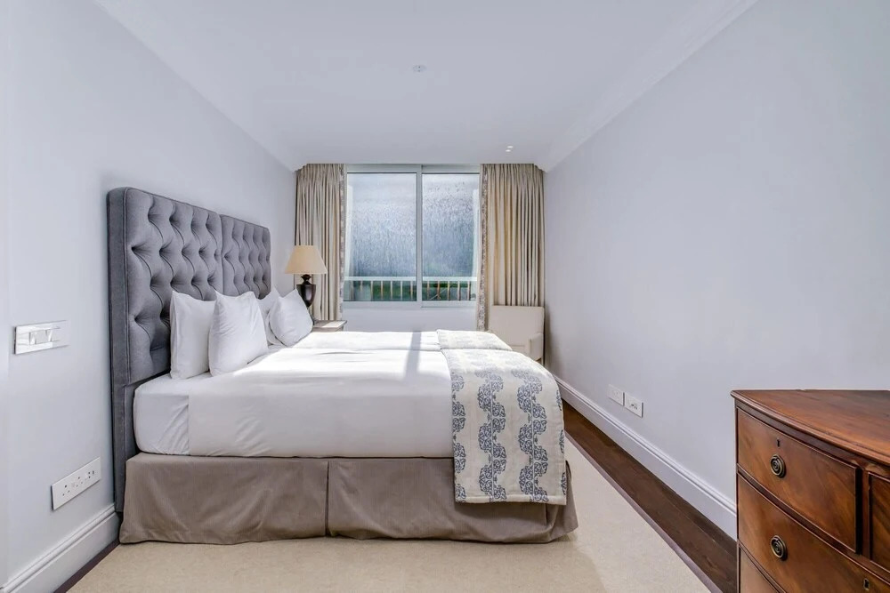 Gorgeous Camps Bay Apartment in Secure Block With Sea Views Caliche
