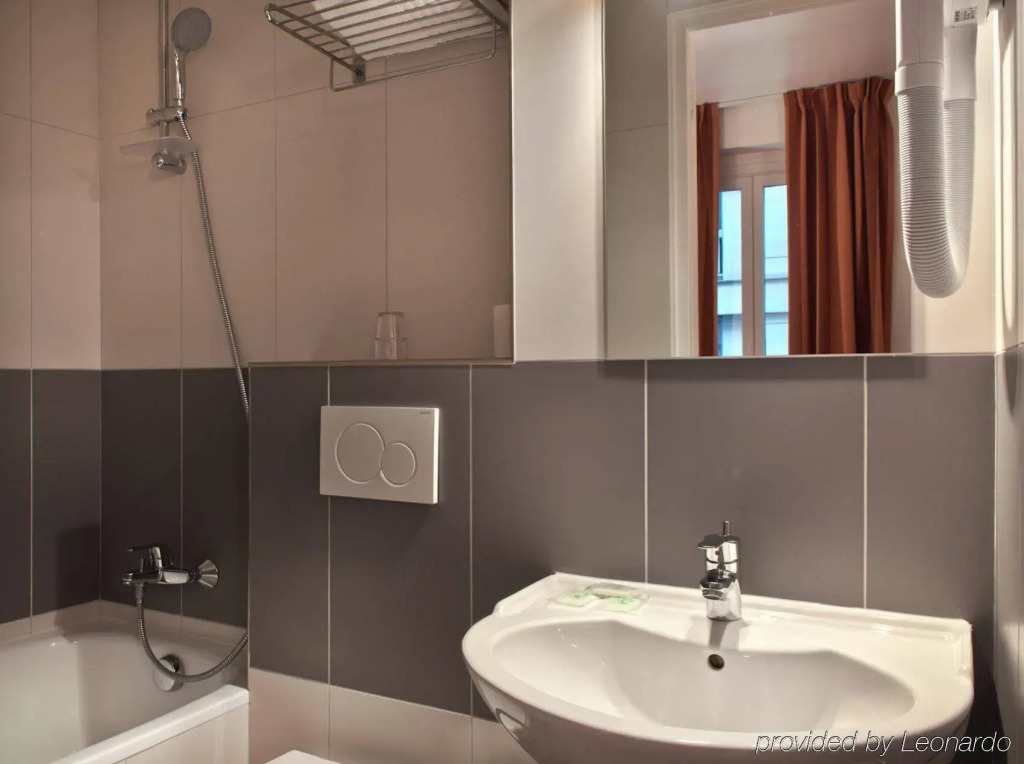 Louisa Hotel Paris