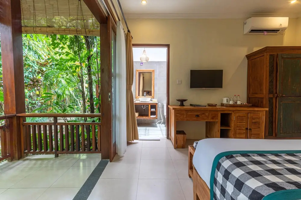 Номер Superior с видом на воду в Meruhdani Boutique Hotel Ubud