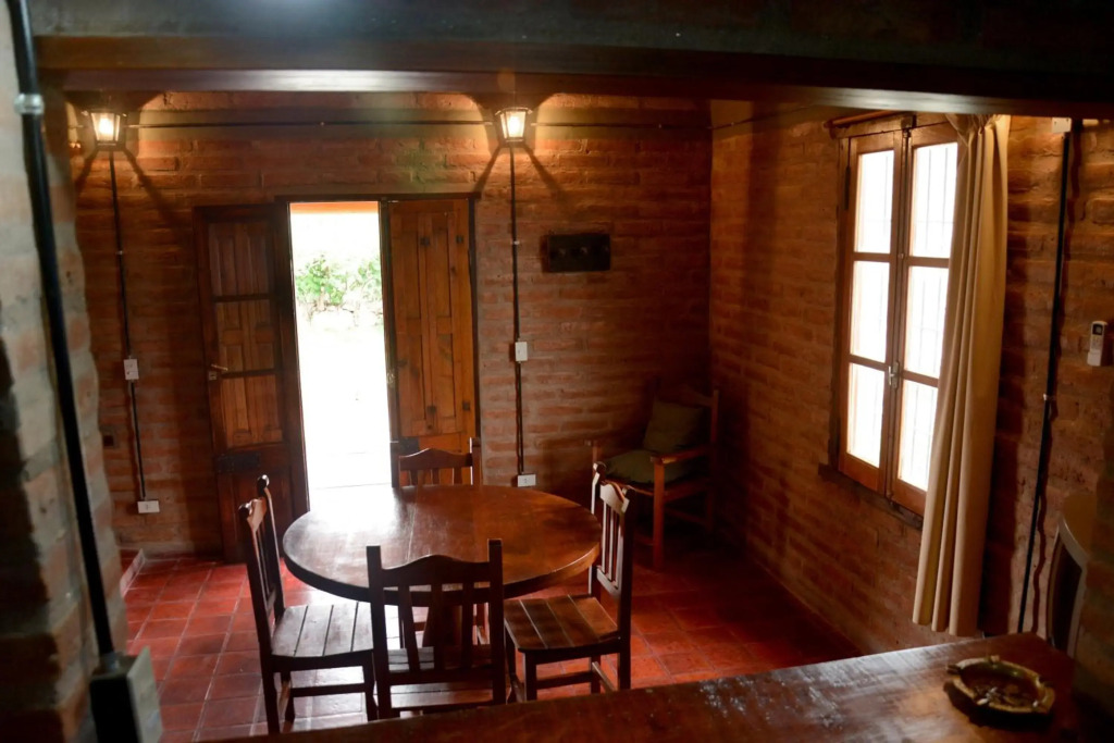 LA TOMA Complejo de Montaña - Cabañas y Habitaciones en Hosteria