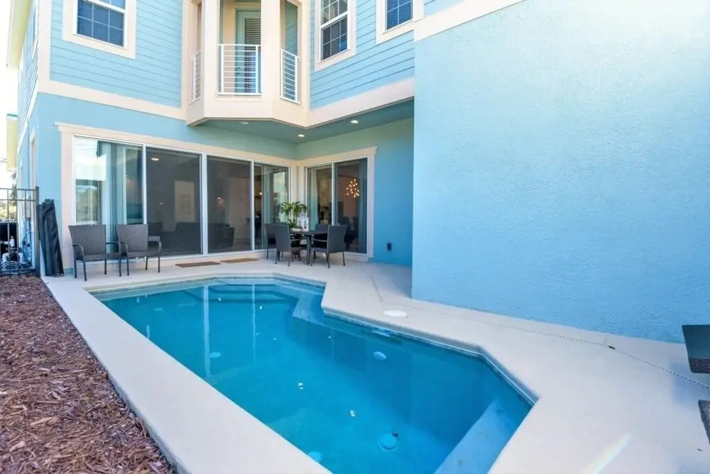 Ultimate Reunion Home Modern Furnishings 5 Bedroom Villa by Redawning