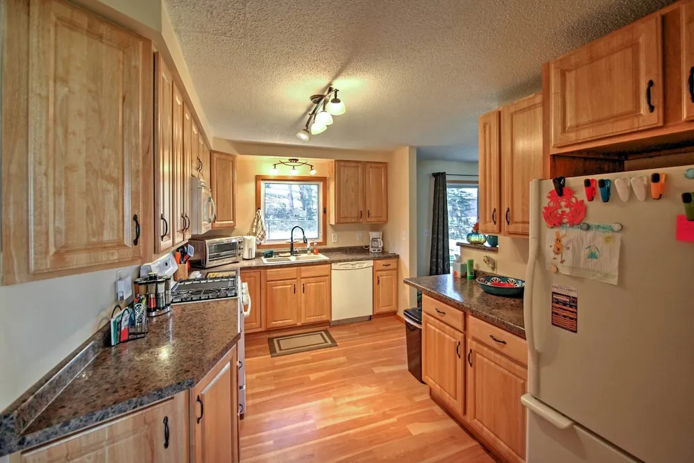 Quaint Duluth Hideaway w/ Private Fenced-in Yard!