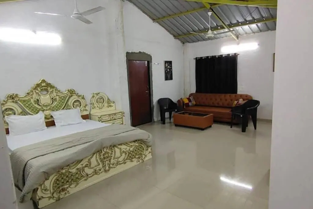Hill View Residence Room no 7 Top floor City Homes