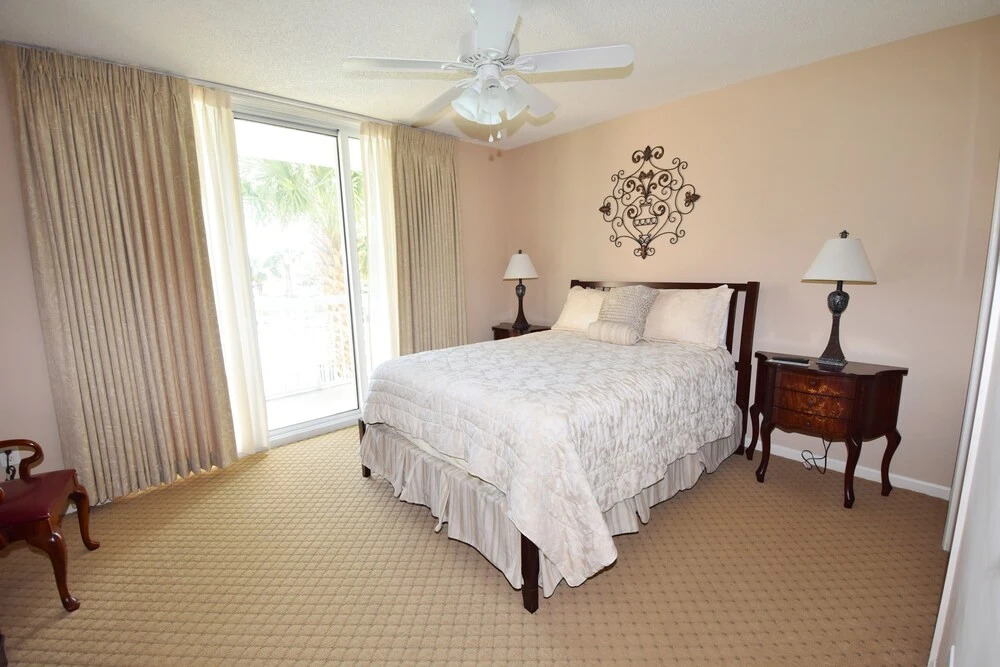 North Tower Apartment 207