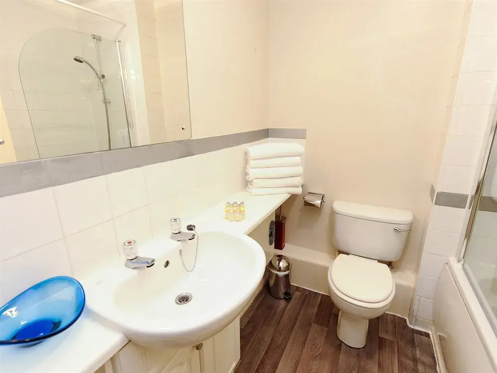Jamaica Street Apartment
