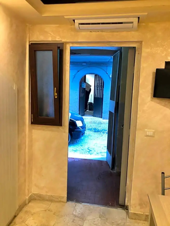 Ciro House