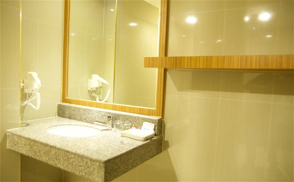 iCheck inn Thapra