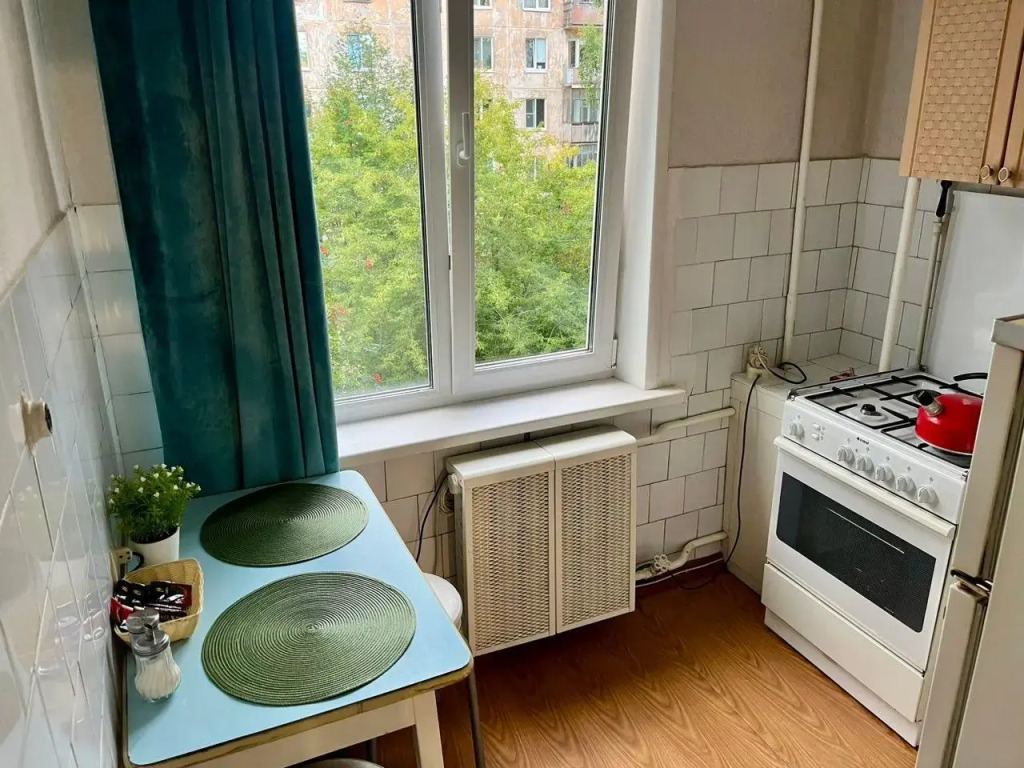 Барбарис на улице Свердлова 55