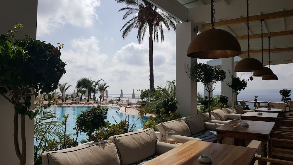 Pefkos Blue Hotel