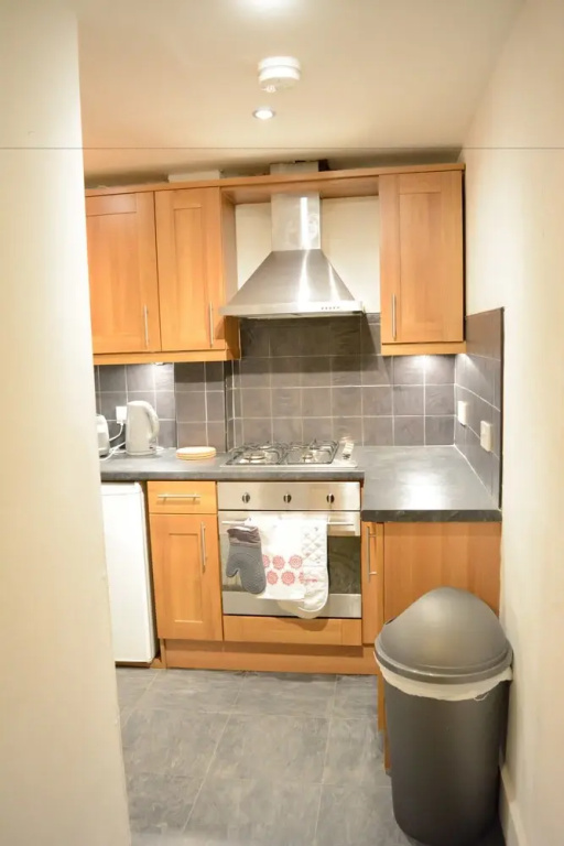 Glasgow West End Apartment