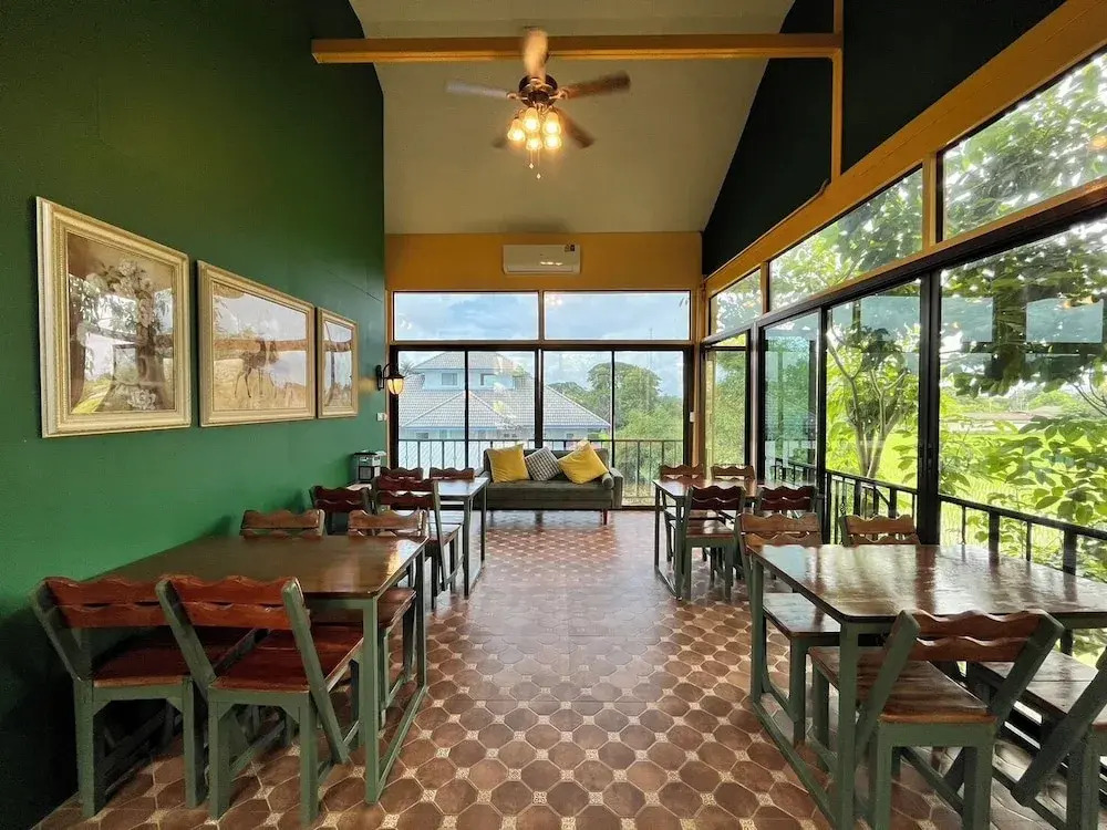 Mana-An Lake Hill Resort มานาอันเลคฮิลล์รีสอร์ต