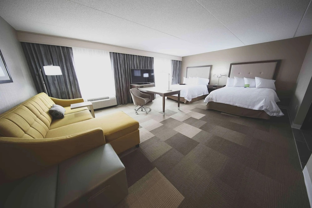 Hampton Inn & Suites by Hilton Bolton