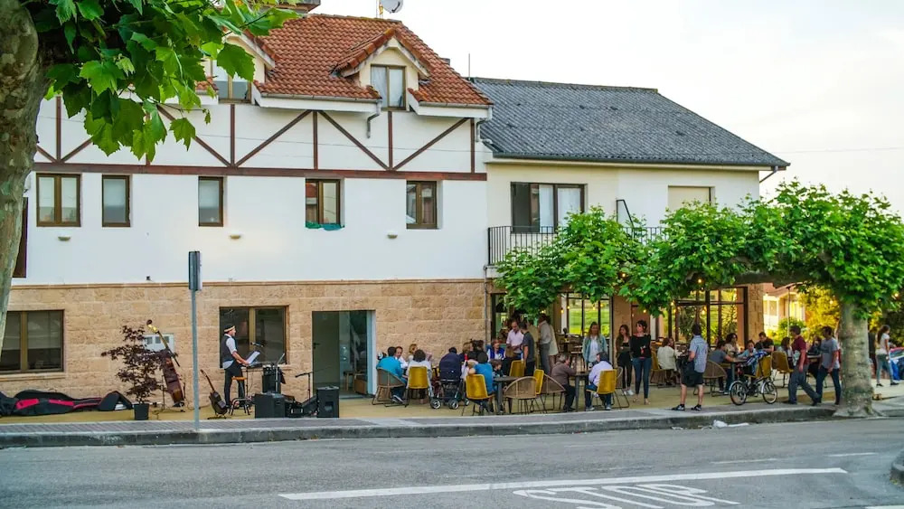 Fin Surf House