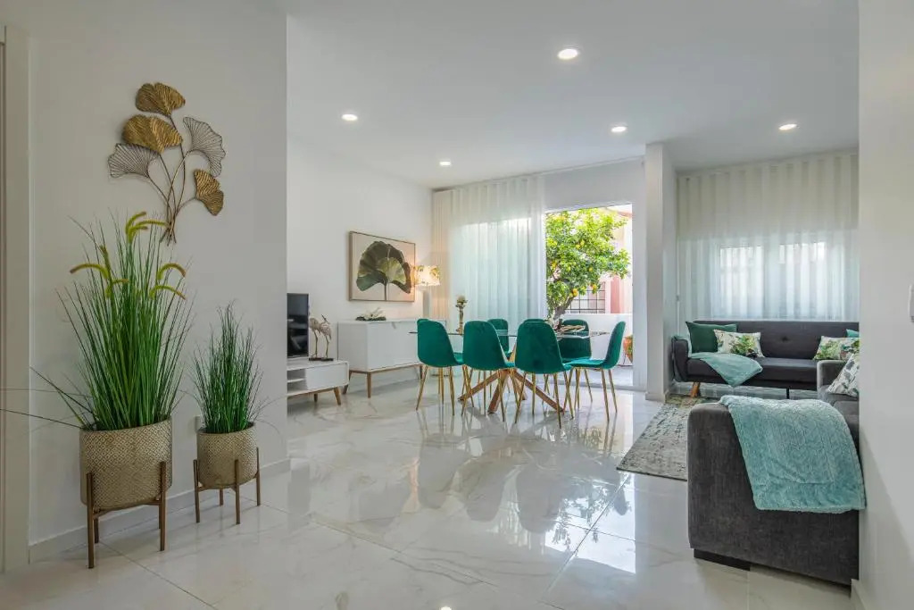Renovated 3BR Apartment by Lisbon Heart