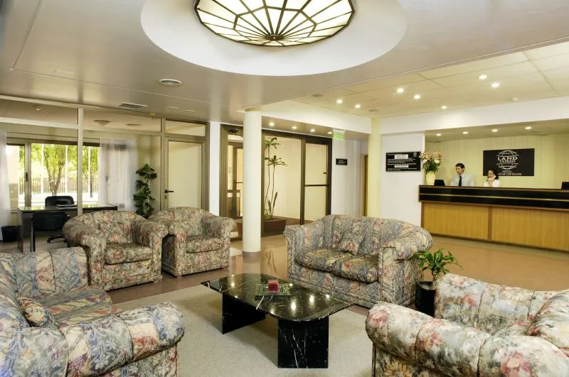Hotel Land Express Rincón de los Sauces