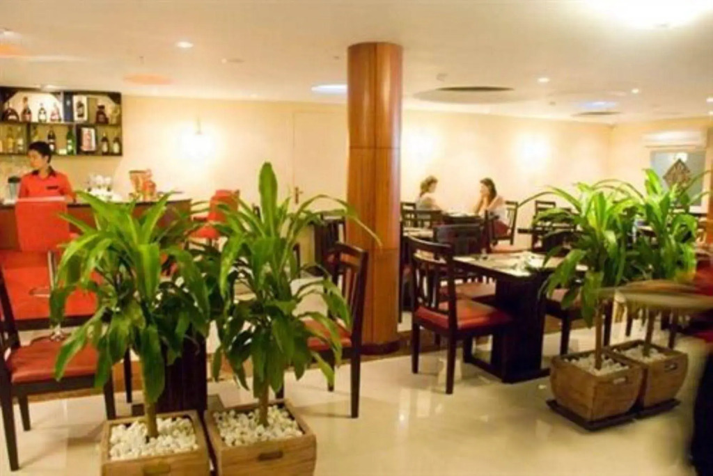 Silver Mounts Hotel