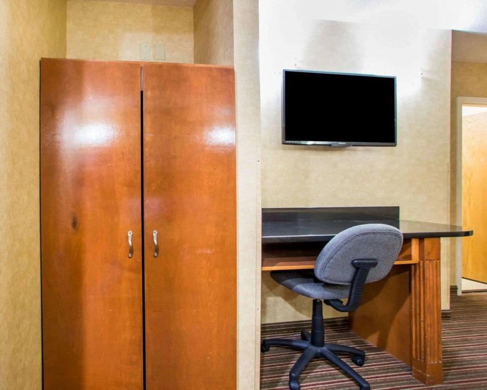 Quality Inn & Suites North-Polaris