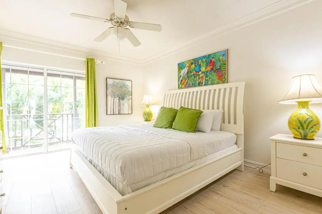 Caprice 5 -Private Beachfront Home in Gated Community