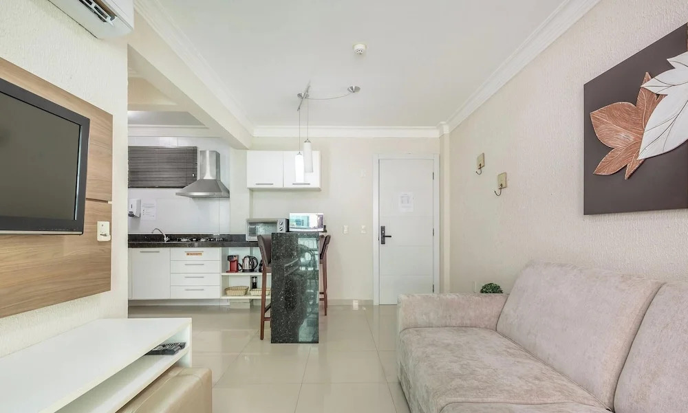 Apts in Condo w/ Pool and Gym 450m From the Beach - SBH