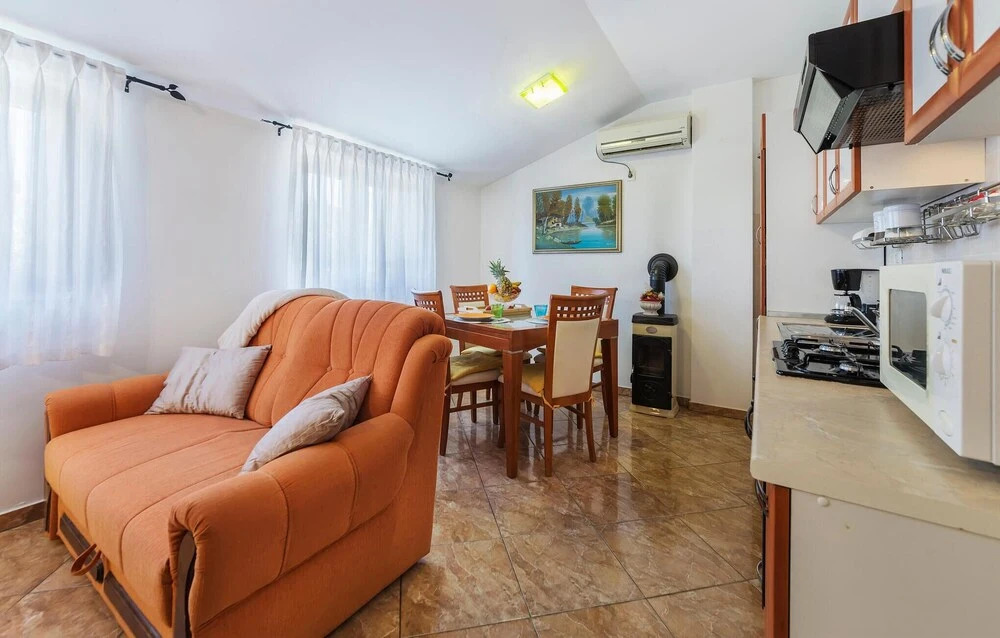 Stunning Apartment in Pula With Wifi and 1 Bedrooms