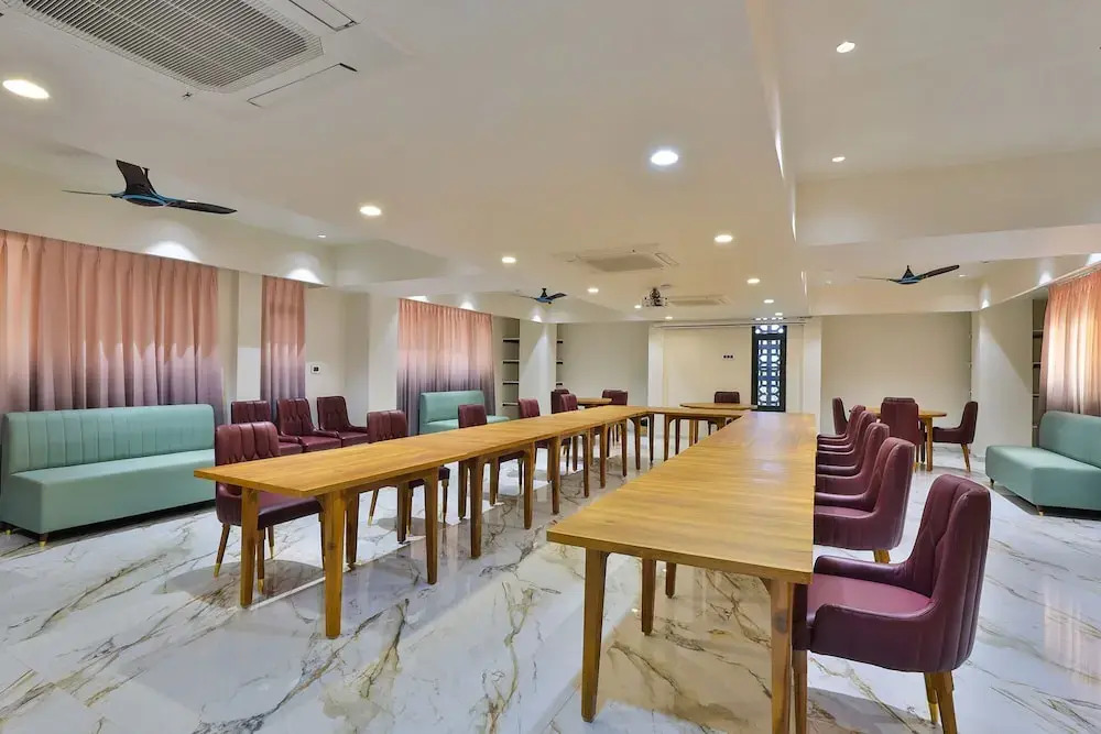 FabHotel Prime Empyrean