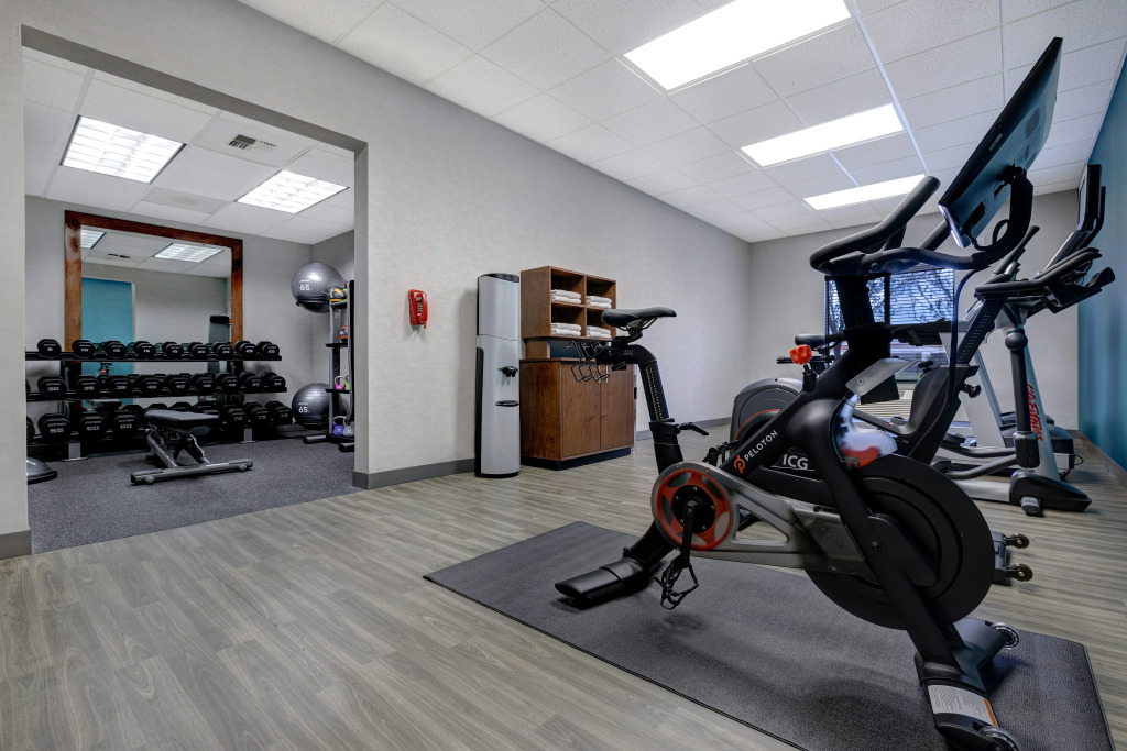 Hampton Inn & Suites Tulare