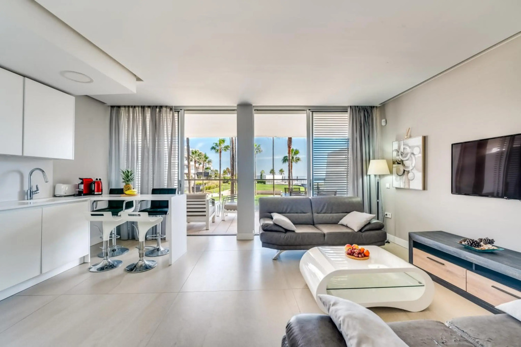 The Edge Apartment