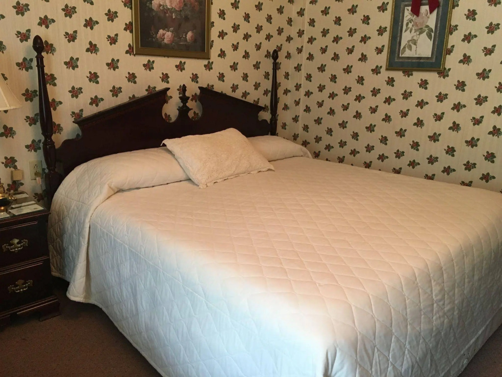 Parkway Inn