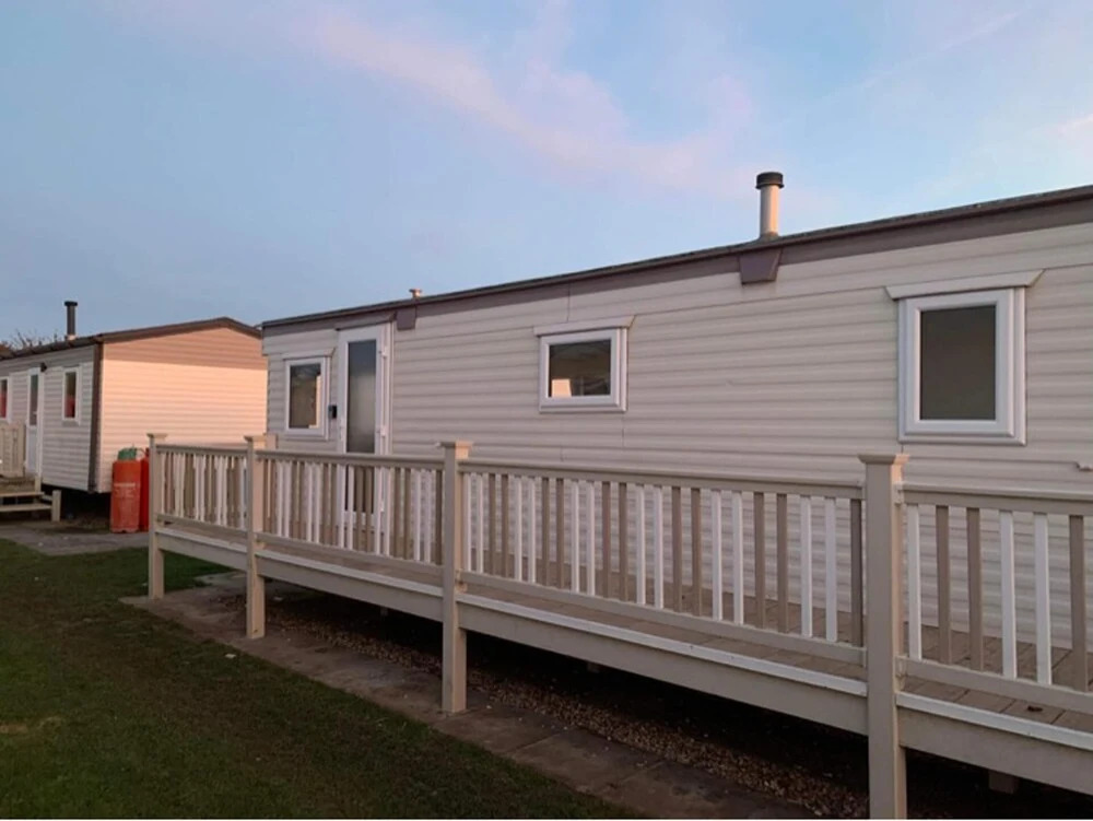 4 Bedroom Caravan on Golden Chapel St Leonards