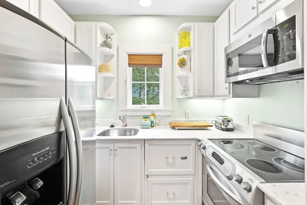 Golf Cart + Close To Beach Club In Watercolor! 5 Bedroom Home by RedAwning