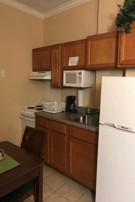 Athens Hotel & Suites