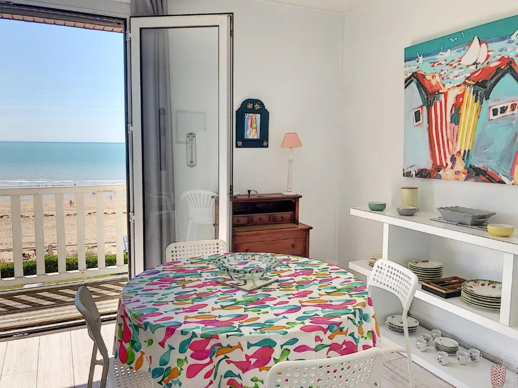 Appartement Jullouville, 2 pièces, 2 personnes - FR-1-361-154