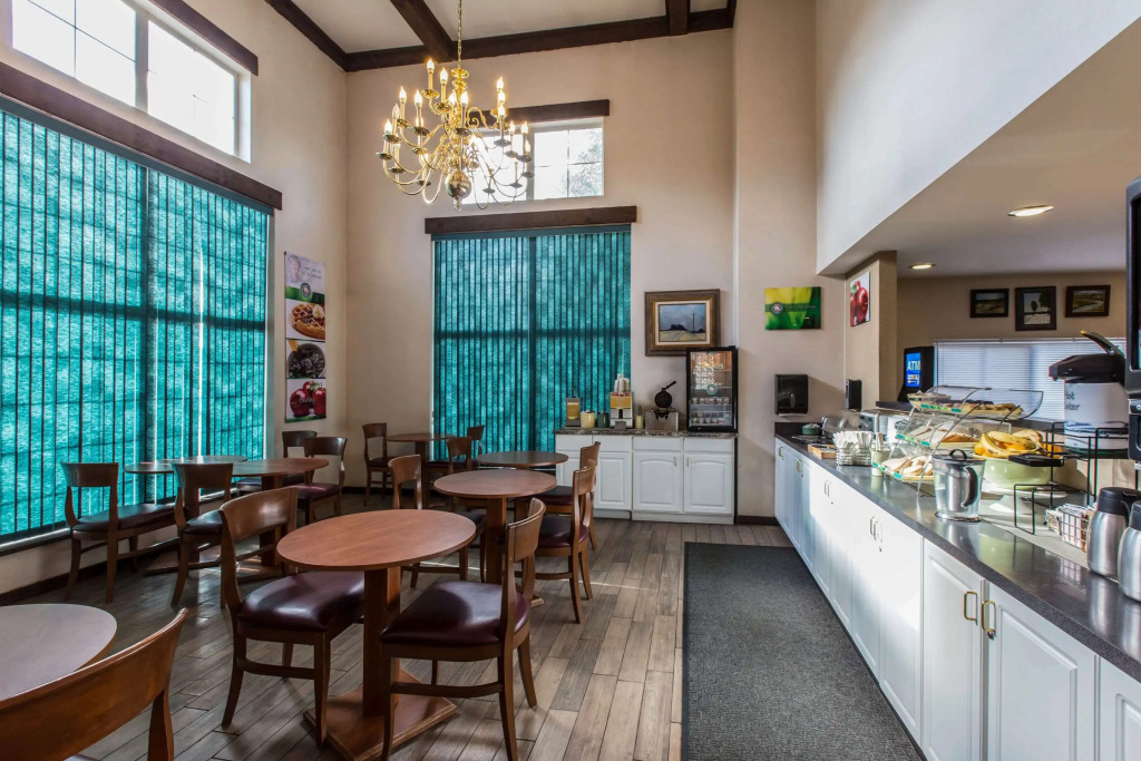 Quality Inn and Suites Silverthorne - Copper Mountain