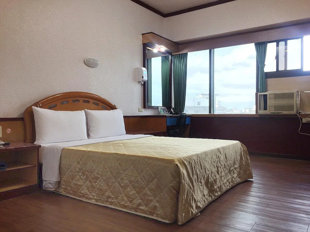 Diamond Hotel