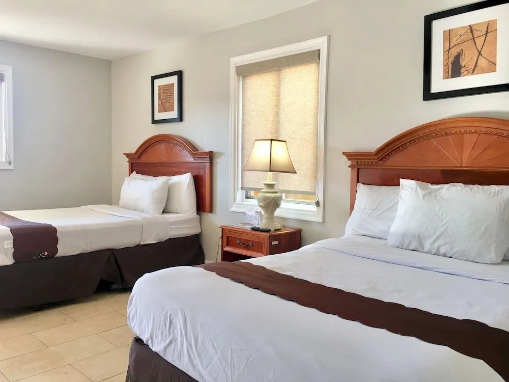 Red Carpet Inn, Alexandria
