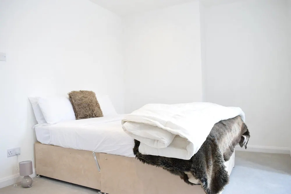 Kilburn 2 Bedroom Home