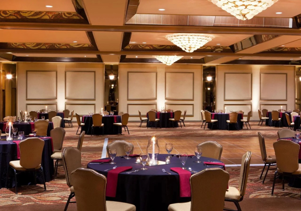 Four Points by Sheraton Phoenix North