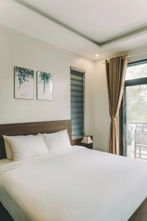 TAM COC HARBOR VIEW HOTEL
