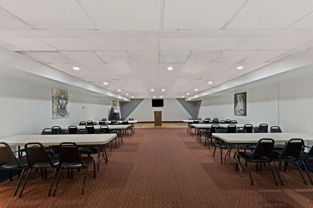 Quality Inn & Suites Council Bluffs - Omaha East
