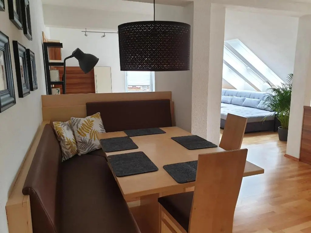 Dachgeschoss-Apartment in Landeck - 140m²