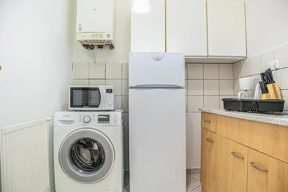 Budget 2BR Long Stay Near Matzleinsdorf