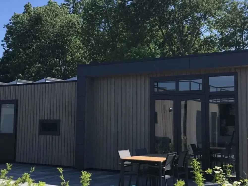 Modern Holiday Home With Dishwasher