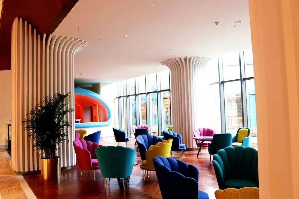 Shanghai Haichang Ocean Park Resort Hotel