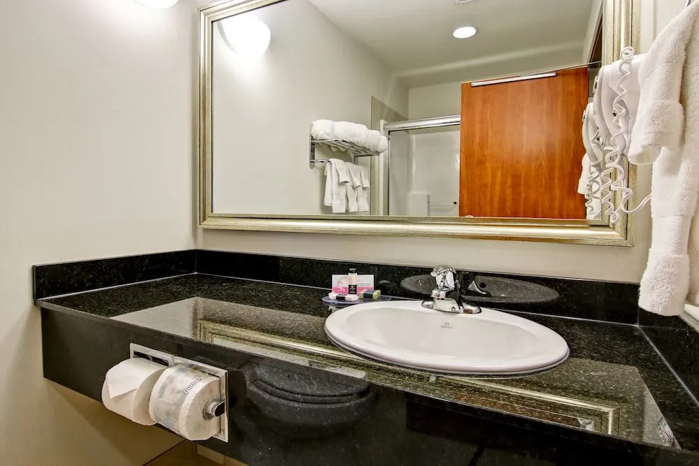 Canalta Hotel Tisdale