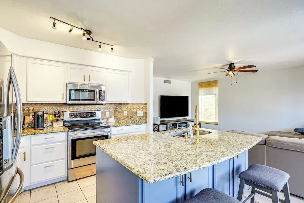 Outdoor Oasis! Family-friendly North Phoenix Home