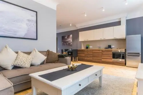Colonel Suites & Apartments