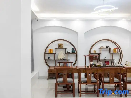 Sanya Haishi Pool Design Homestay (West Island Tourist Scenic Area)
