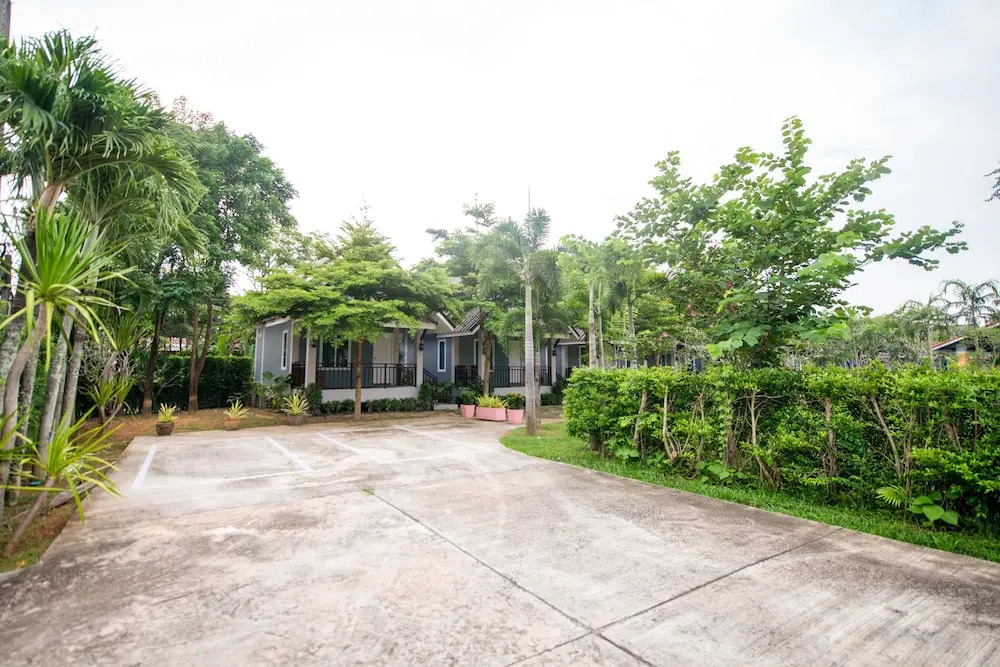 OYO 329 B. Banana Resort